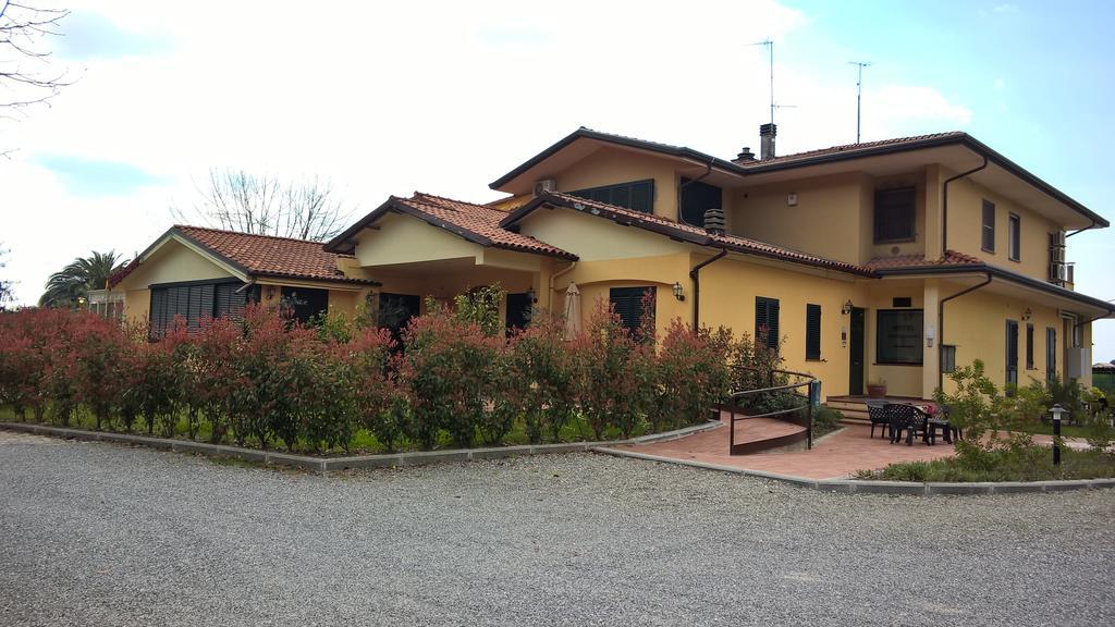 Hotel Cecco Di Nara Massarosa Exterior foto