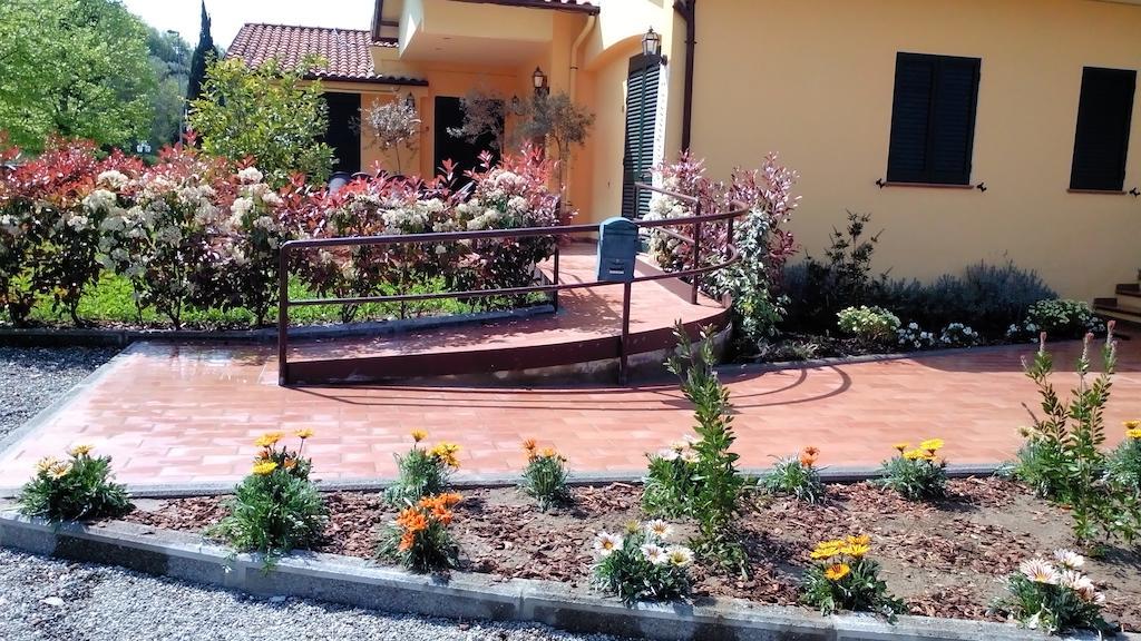 Hotel Cecco Di Nara Massarosa Exterior foto